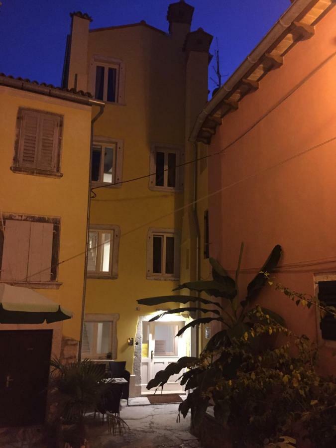 Casa Colloredo Free Parking Rovinj Luaran gambar